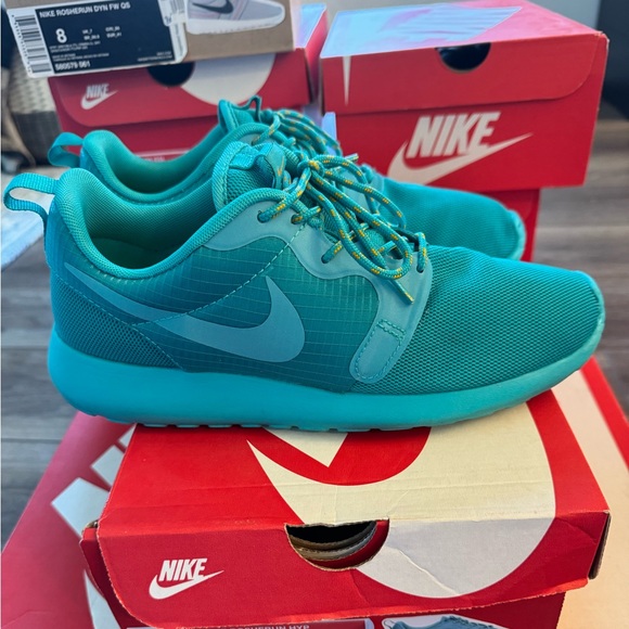 Nike Roshe Run Hyperfuse Turbo Green Size 8.5 Women 7 Men - Picture 3 of 6
